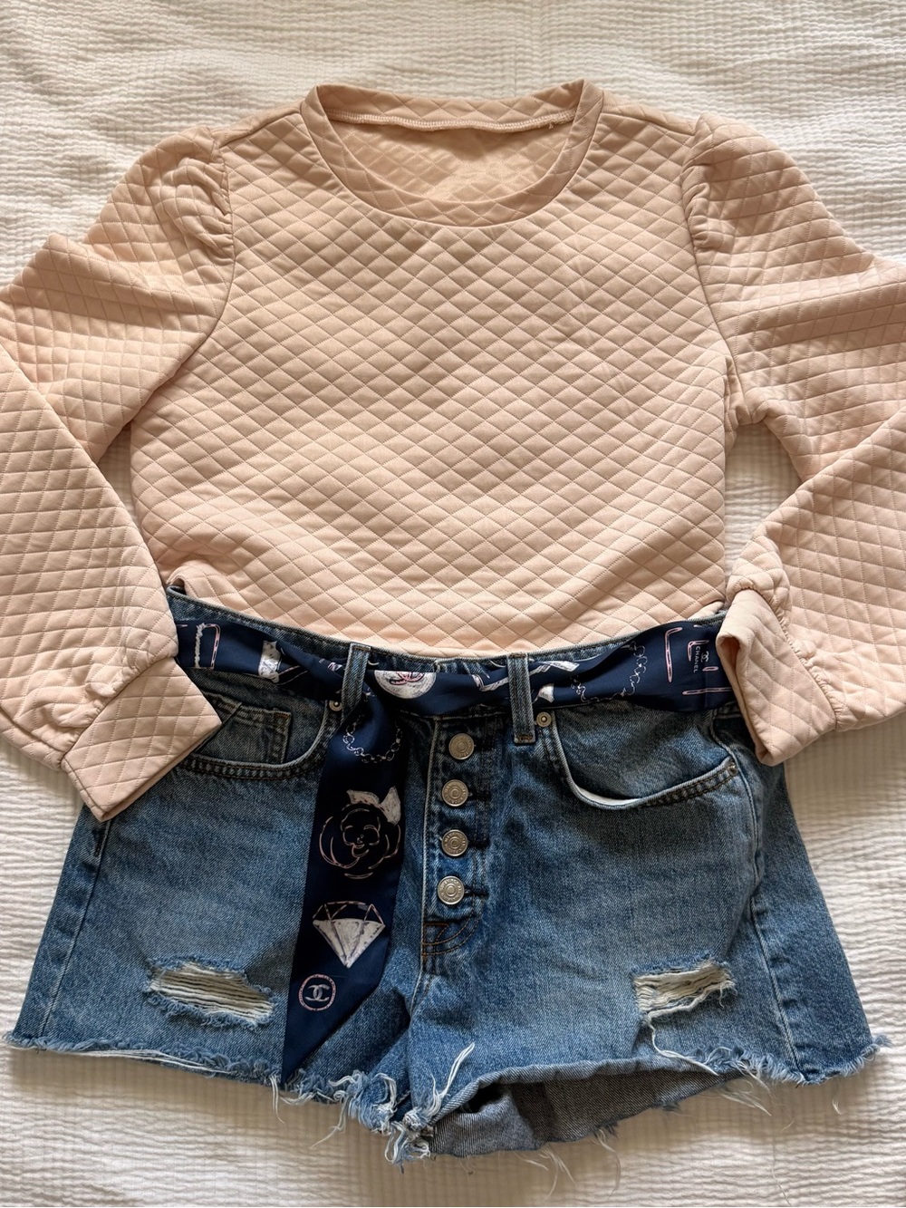 SHEIN Quilted Cream Puff Sleeve Sweatshirt